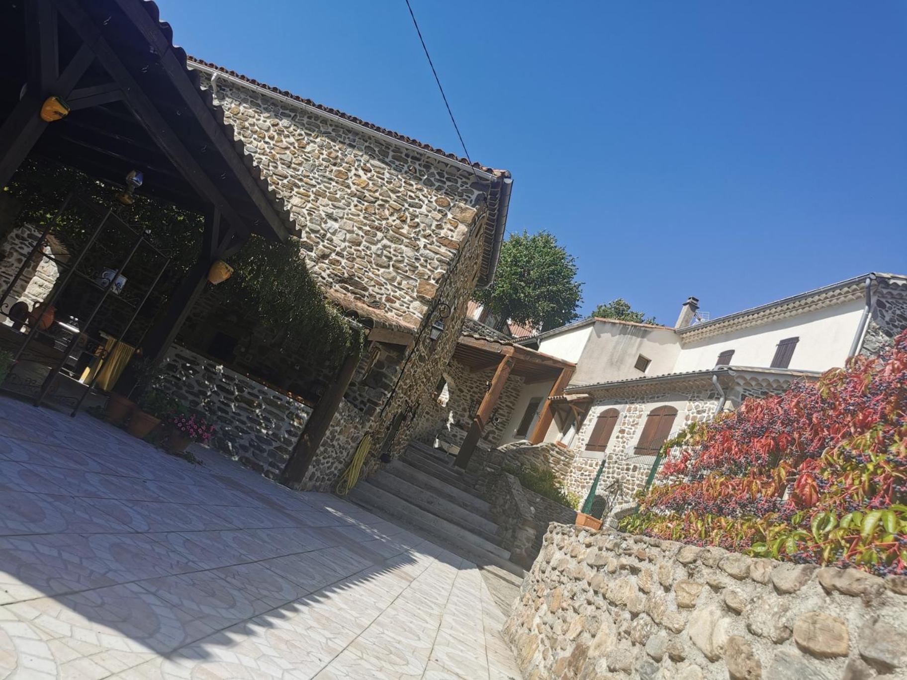 Mes Maisons Gardoises, Two Gites Sleeping 13 With Two Private Pools, Kids Room, Laundry, Disco, Free Wifi, Linen And Dog'S Are Welcome Gagnieres Exterior photo