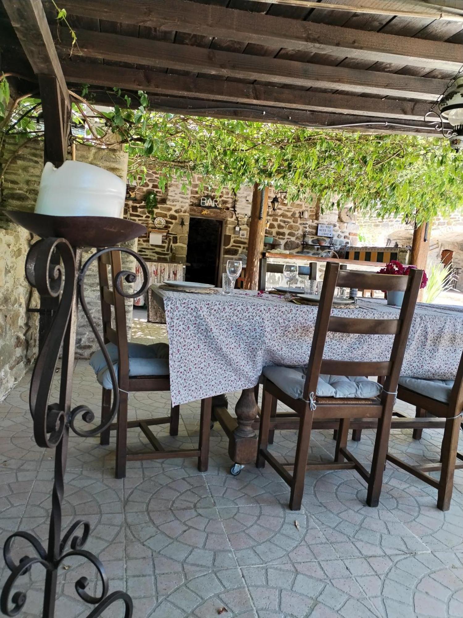 Mes Maisons Gardoises, Two Gites Sleeping 13 With Two Private Pools, Kids Room, Laundry, Disco, Free Wifi, Linen And Dog'S Are Welcome Gagnieres Exterior photo